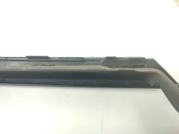 НАКЛАДКА ПЕРЕДНЕГО ОКНА ПРАВАЯ CITROEN C4 96563473XC