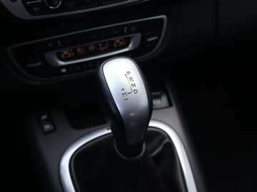 Renault Grand Scenic II Grand Scenic Facelifting 1.5 dCi FAP 110KM 2012 Renault Grand Scenic 1.5 dCi, Automat, Navi, zdjęcie 17