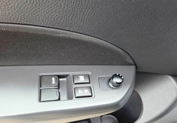 Suzuki Swift V Hatchback 5d 1.2 VVT 94KM 2012 Suzuki Swift 1,2 Ben 94 km 1.2 Benzyna 94KM, zdjęcie 11