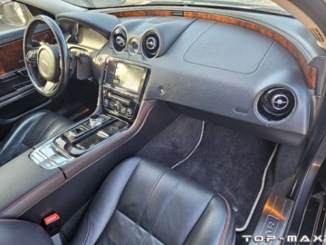 Jaguar XJ VII X351 Sedan SWB 3.0L V6D 600 275KM 2014 Jaguar XJ Piekny Full Wyposazenie 3.0 Diesel 275KM, zdjęcie 15