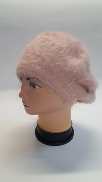 beret różowy pudrowy z włosem