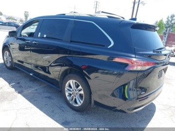 Toyota Sienna III 2023 Toyota Sienna 2023 TOYOTA SIENNA, silnik 2.5 2.5 Benzyna 245KM, zdjęcie 2