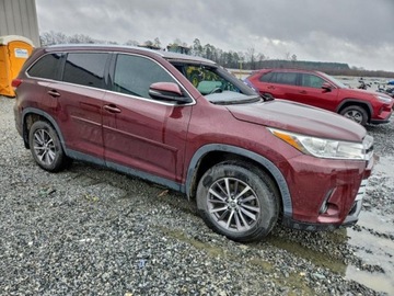 Toyota Highlander II 2019 Toyota Highlander Se, V6, od ubezpieczalni 3.5 Benzyna 295KM, zdjęcie 2