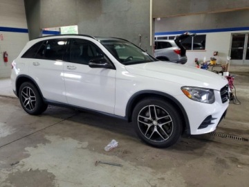 Mercedes GLC C253 2016 Mercedes-Benz GLC 300 4matic 2016 2.0 Benzyna 241KM, zdjęcie 4