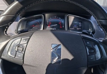 DS 5 Hatchback (Citroen) 2.0 HDi Hybrid4 200KM 2014 Citroen DS5 Bezwypadekserwisfull wersja4x4 2.0 Hybryda 200KM, zdjęcie 2