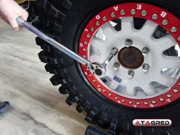 ДИНАМОМЕТРИЧЕСКИЙ КЛЮЧ 17/19/21 1/2 28-210 Нм ДЛЯ КОЛЕС