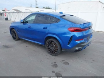 BMW X6 G06 2020 BMW X6 2020 BMW X6 M50I 4.4 Benzyna 523KM, zdjęcie 2