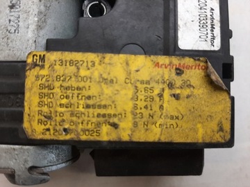 MOTOREK STŘEŠNÍHO OKNA OPEL CORSA D 13198856