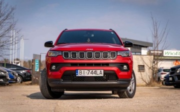 Jeep Compass II 2023 Jeep Compass Jeep Compass II 2.0 4X4 Latitude 200KM 2.0 Benzyna 200KM, zdjęcie 2