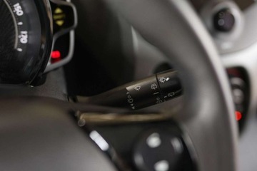 Toyota Aygo II Hatchback 3d Facelifting 1.0 VVT-i 72KM 2019 Toyota Aygo 1.0 VVT-i X-play czujniki parkowania Benzyna 72KM, zdjęcie 13