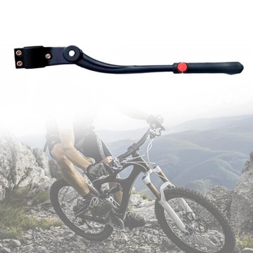 Велосипедная нога в педали