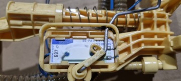 SENZOR ÚROVNI PALIVA MERCEDES W 164