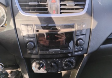 Suzuki Swift V Hatchback 3d Facelifting 1.2 VVT 94KM 2015 Suzuki Swift I rej 2016r, 1.3 Benzyna. Uszkodzony lewy przod i prawy tyl., zdjęcie 12