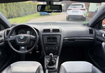 Skoda Octavia II Hatchback Facelifting 2.0 TFSI 200KM 2013 Skoda Octavia RS 2.0 200KM Unikat Xenon Climatronic Serwis Bezwypadkowy, zdjęcie 15