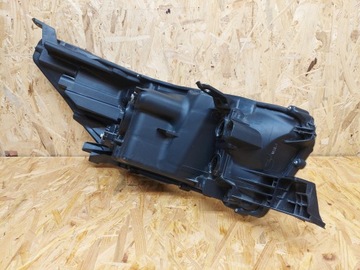 TOYOTA HILLUX VIII 2015-2020 LEWA PRZEDNIA LAMPA