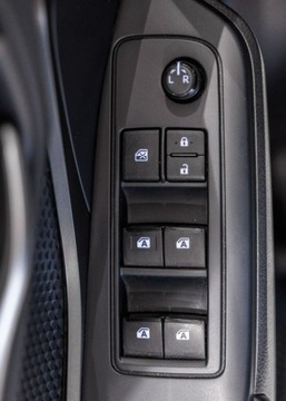 Toyota C-HR I Crossover 1.8 Hybrid 122KM 2019 Toyota C-HR 1.8 Hybrid Premium 1.8 Hybryda 122KM, zdjęcie 26