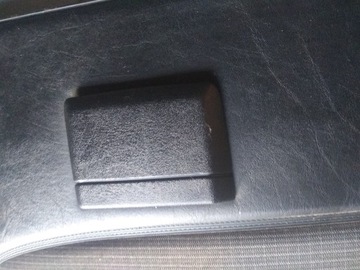 Mercedes W123 Обшивка задней двери левая, чёрная