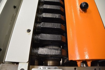 ЗАГУСТИТЕЛЬ SCM S630 - ПНЕВМАТИЧЕСКОЕ ДАВЛЕНИЕ РОЛИКОВ - НОЖИ TERSA