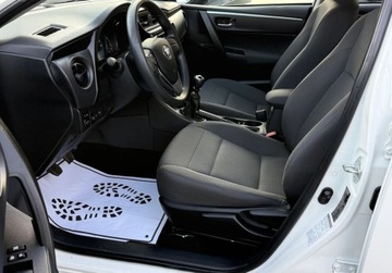 Toyota Corolla XI Sedan Facelifting 1,33 Dual VVT-i 99KM 2017 Toyota Corolla Salon Polska, Czujniki parkowania przod i tyl, Opony Caloro, zdjęcie 11