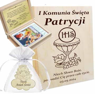 BIBLIA NA KOMUNIĘ PAMIĄTKA PIERWSZEKJ KOMUNII Z GRAWEREM PIĘKNY PREZENT