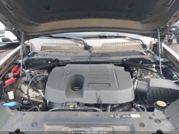 Land Rover Defender IV (L663) 2025 Land Rover Defender 130 P300 S 2025 3.0 Benzyna 296KM, zdjęcie 8