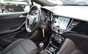 Opel Astra K Sports Tourer 1.4 Turbo 125KM 2018 Opel Astra Bezwypadkowe - 1 wlasciciel - Bogate wyposazenie - Oplacone, zdjęcie 35