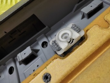 FORD C-MAX ОБИВКА ДВЕРИ, ЗАДНЯЯ ЛЕВАЯ