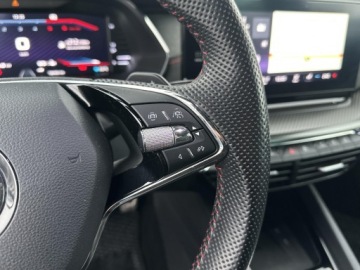 Skoda Octavia IV RS Kombi 2.0 TDI SCR 200KM 2022 Skoda Octavia RS 2.0TDI 200KM, Hak, HEAD-UP, Matri, zdjęcie 30