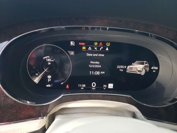 Bentley Bentayga 2023 Bentley Bentayga 2023 4.0 V8 4.0 Benzyna 542KM, zdjęcie 9