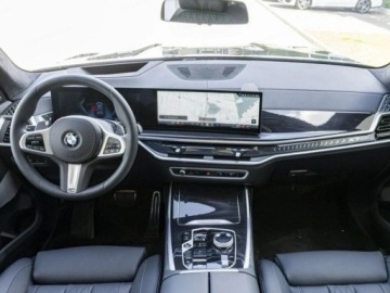 BMW X7 SUV Facelifting 3.0 40d 352KM 2026 xDrive40d M Sport 3.0 (352 KM)| Hak holowniczy, elektryczny, zdjęcie 9