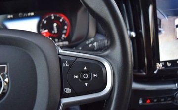 Volvo XC60 II Crossover D4 190KM 2018 Volvo XC 60 2.0 D4 AWD Automatic Kamera 360 Virtual Skora Navi Ledy Blis, zdjęcie 20