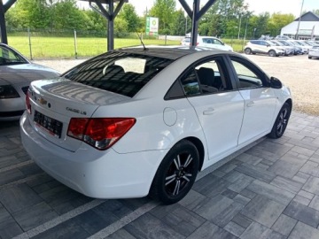 Chevrolet Cruze Sedan 1.8 16V DOHC 141KM 2011 Chevrolet Cruze 1.8 LPG Import Wlochy 1.8 BenzynaLPG 140KM, zdjęcie 3