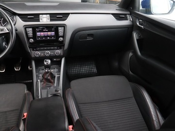 Skoda Octavia III RS Kombi 2.0 TSI 220KM 2013 Skoda Octavia RS 2.0 TSI, Skóra, Navi, Xenon, zdjęcie 7