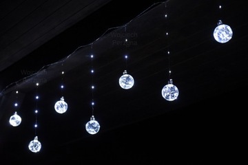 KURTYNA ŚWIETLNA KULKI LED GIRLANDA MIKOŁAJ BAŁWAN