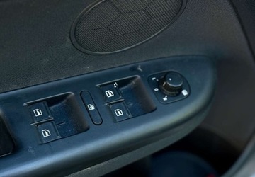 Volkswagen Golf Plus II 1.4 80KM 2009 Volkswagen Golf Plus 1.4 MPI 80 KM Klima tylko 119ooo km 1.4 Benzyna 80KM, zdjęcie 17