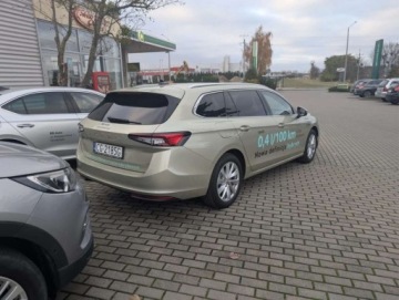 Skoda Superb III Kombi Facelifting 1.5 TSI 150KM 2024 Skoda Superb 1.5 Hybryda Plug-in 204KM, zdjęcie 2