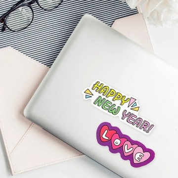 NAKLEJKI WODOODPORNE na laptop telefon bidon MIX NAPISY kolorowe 50 szt
