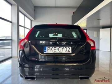 Volvo V60 I Kombi Facelifting 2.0 T3 DRIVE-E 152KM 2018 Volvo V60 T3 Momentum skoraTFTalu17bezwypadek f-ra-VAT23serwis w ASO Volvo, zdjęcie 5