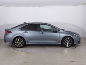 Toyota Corolla XII Sedan 1.5 VVT-i 125KM 2022 Toyota Corolla 1.5 VVT-i, Salon Polska, zdjęcie 5