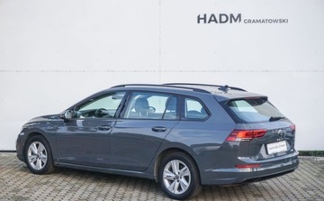 Volkswagen Golf VIII Variant 1.5 eTSI 150KM 2021 Volkswagen Golf 1,5 E-TSI 150 KM 1.5 Benzyna 150KM, zdjęcie 4