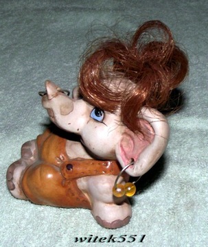 КРАСИВЫЙ ЦВЕТНОЙ ФАРФОРОВЫЙ СЛОН, МАТОВЫЙ ФАРФОР