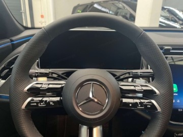 Mercedes Klasa E W214 Sedan 2.0 220d 197KM 2025 E Klasa 220 d 4-Matic AMG 2.0 197KM 2025, zdjęcie 7