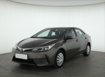 Toyota Corolla XI Sedan Facelifting 1,6 Valvematic 132KM 2017 Toyota Corolla 1.6 Valvematic, Salon Polska, zdjęcie 1
