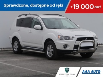 Mitsubishi Outlander III SUV 2.0 DOHC MIVEC 147KM 2012