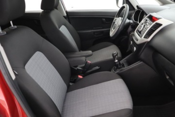 Kia Venga Mikrovan Facelifting 1.6 DOHC 124KM 2015 Kia Venga 1.6 CVVT, Salon Polska, Serwis ASO, zdjęcie 8