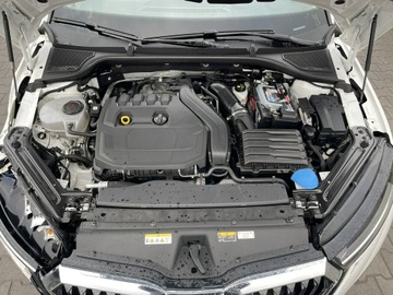 Skoda Octavia IV Liftback 1.5 TSI EVO 150KM 2023 Škoda Octavia Skoda Octavia Automat Klimatronik, zdjęcie 12