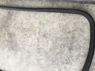 ПРОКЛАДКА ЗАДНЕЙ ДВЕРИ, КРЫШКА БАГАЖНИКА MERCEDES W124 SEDAN