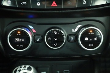 Fiat Tipo II Sedan Facelifting 1.0 T3 Turbo 100KM 2022 Fiat Tipo 1.0 FireFly, Salon Polska, zdjęcie 9