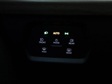 Seat Leon IV Sportstourer 1.5 eTSI (MHEV) 150KM 2021 Seat Leon DSG virtual cocpit navi LED czujniki, zdjęcie 34