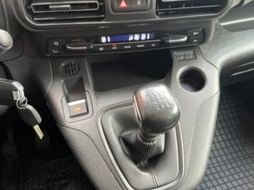 Citroen Berlingo III Osobowy M 1.5 BlueHDi 102KM 2022 Citroen Berlingo 1.5 diesel 102 KM 6 biegow zarej w PL zadbany zamiana, zdjęcie 26